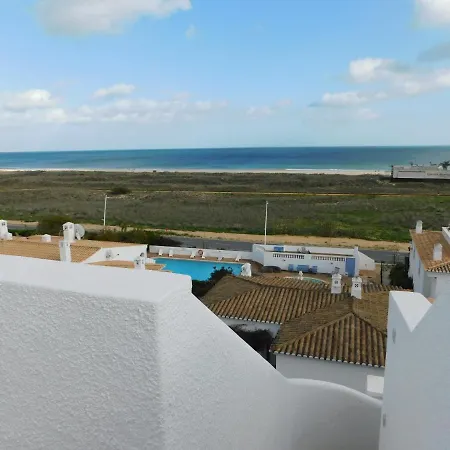 Pinhal Ocean View Apartment *
