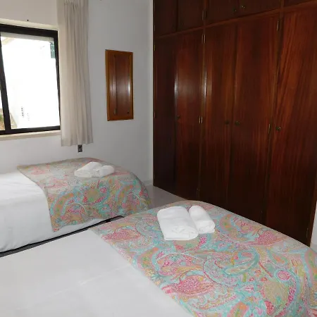 Pinhal Ocean View Apartment *